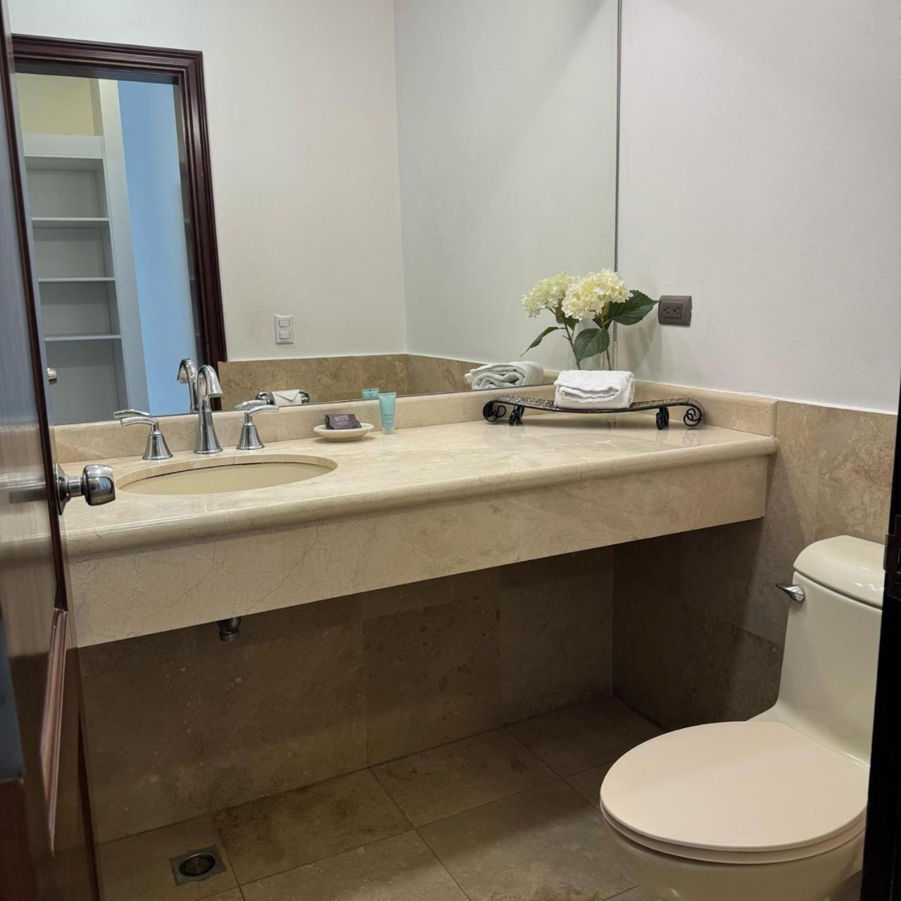 Hotel Diana Princess San Pedro Sula Bagian luar foto